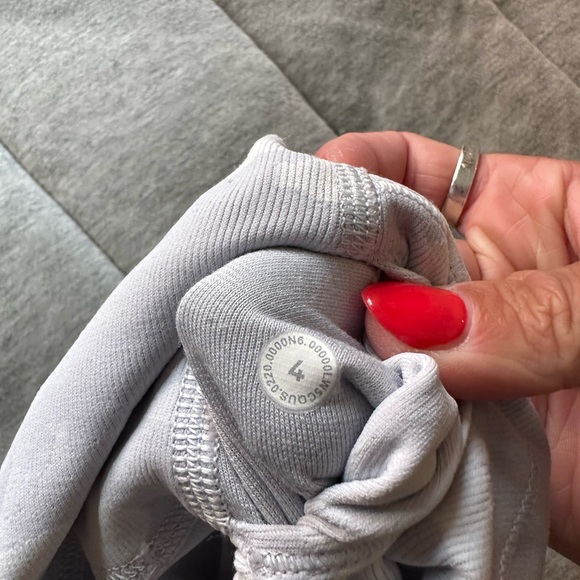 Lululemon Align 28” leggings, White/Grey camo - Picture 2 of 3